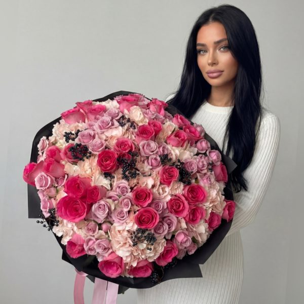 Авторский букет "Ягодный ароматный десерт"